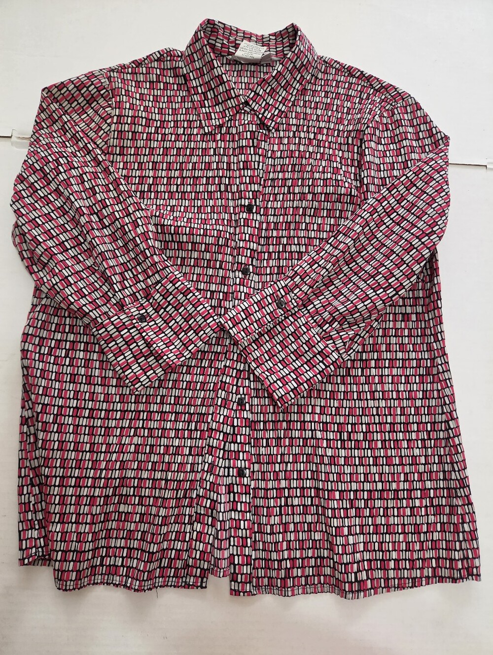 Fred David Stretch Medium Pink Black and White Geometric Button-Down Shirt